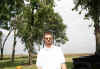 steve at reunion.jpg (76000 bytes)